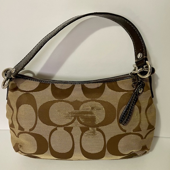 🌸 COACH handbag🌸 - Picture 2 of 16